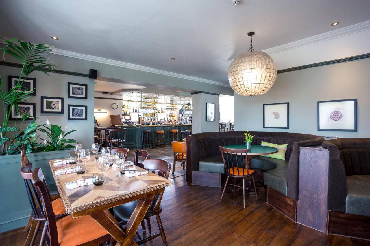 Eagle And Child, Ramsbottom Hotel Bury  Buitenkant foto